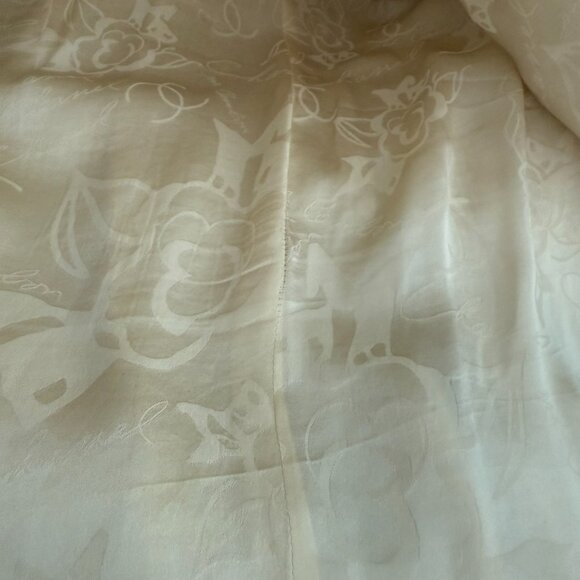 Chanel off white wool coat size 38 - Picture 9 of 12